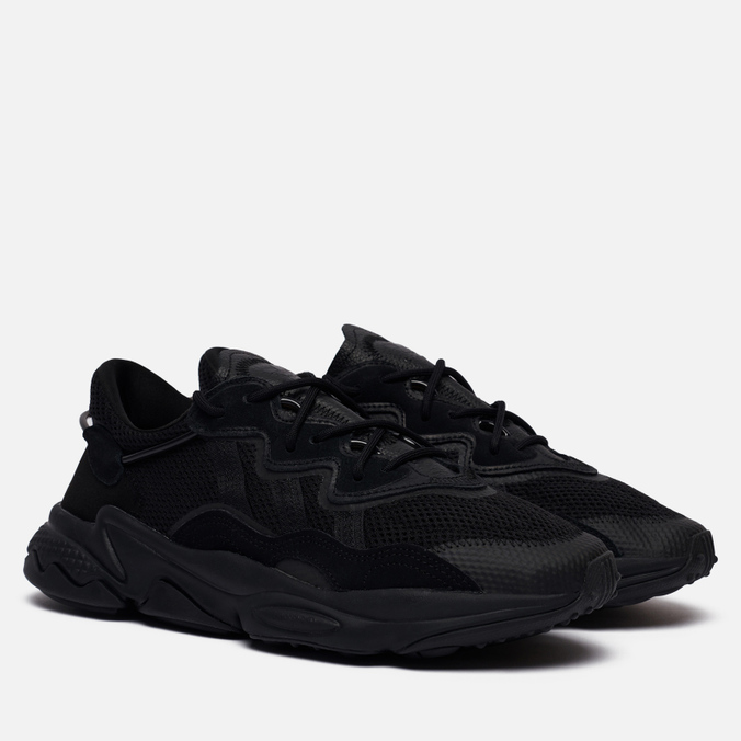 krossovki-adidas-originals-ozweego-core-black-core-black-trace-grey-metallic-01-10_676x676