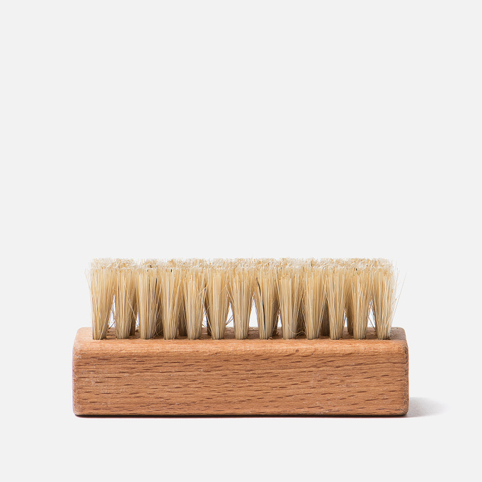schetka-dlya-obuvi-tarrago-sneakers-care-sneakers-brush-beech-01-01_676x676